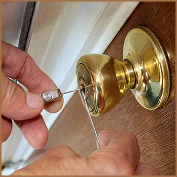 City Locksmith Shop Chicago, IL 312-288-7595 - 4-lock-opening